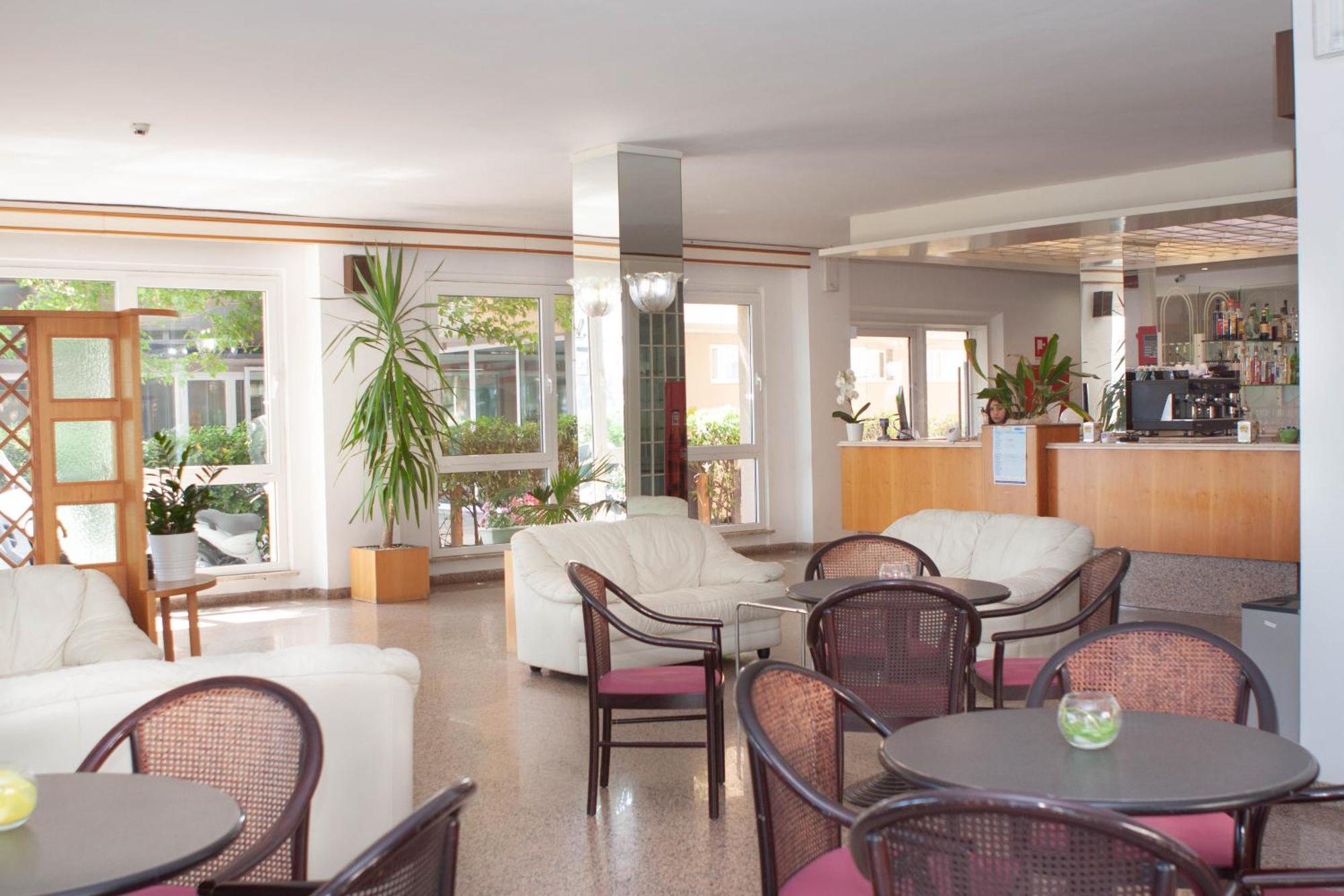 Hotel La Torretta Bramante Римини Экстерьер фото