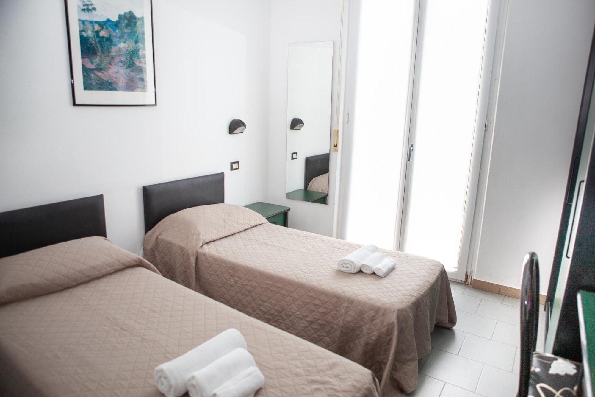 Hotel La Torretta Bramante Римини Экстерьер фото